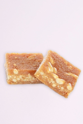 Bassma Walnuts Small Box 